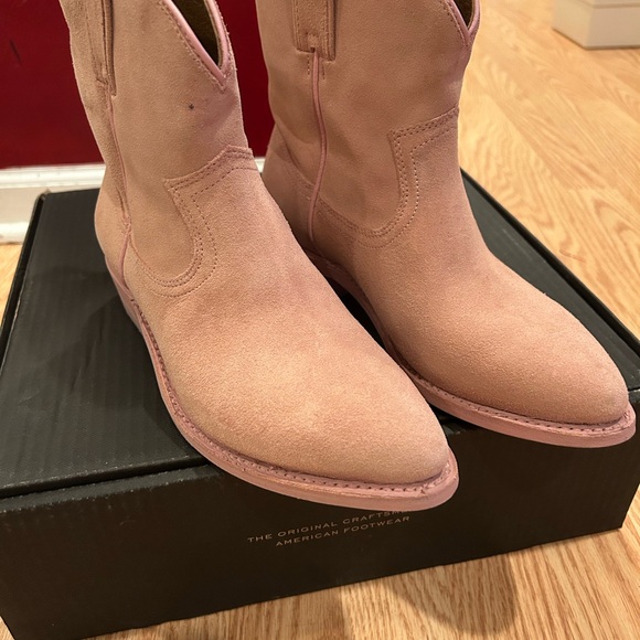 NIB Frye Billy Short in Dusty Pink. Size 8m. - Picture 7 of 8